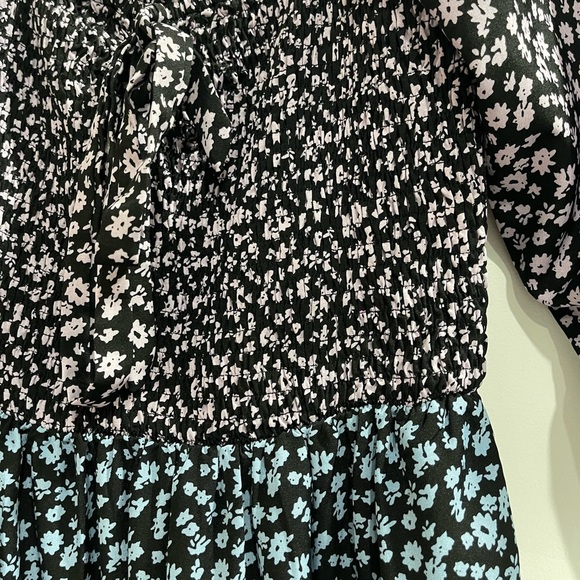 Melloday Dress size XS off the shoulder if you want - Picture 4 of 6